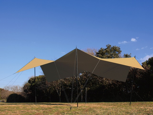 ソトラボのcotton KOKAGE tarp WIDE “BIG SHADOW”は大きい