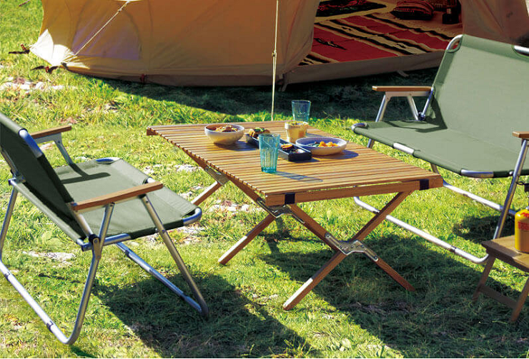 キャンプにはやっぱりオシャレなロールトップテーブルが欲しい！ハイランダー以外にも楽天やAmazonで安心して買える木製テーブルがある！！