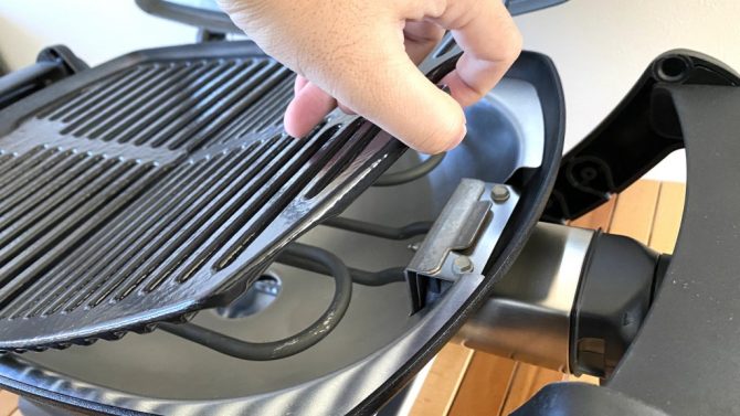 WEBER（ウェーバー）のバーベキューグリルQ1400をレビュー！アメリカ式のバーベキューが電源コンセントがあれば手軽に楽しめる！キャンプ場のパオで試してみた【PR】  - あっちゃんの うちキャン