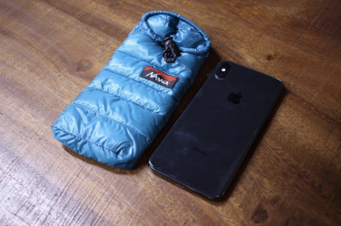 NANGA(ナンガ）のMini sleeping bag phone case（ミニスリーピングバッグ携帯ケース ）をレビュー！ミニマムサイズのキュートなシュラフにスマートフォンを入れて持ち運ぼう！