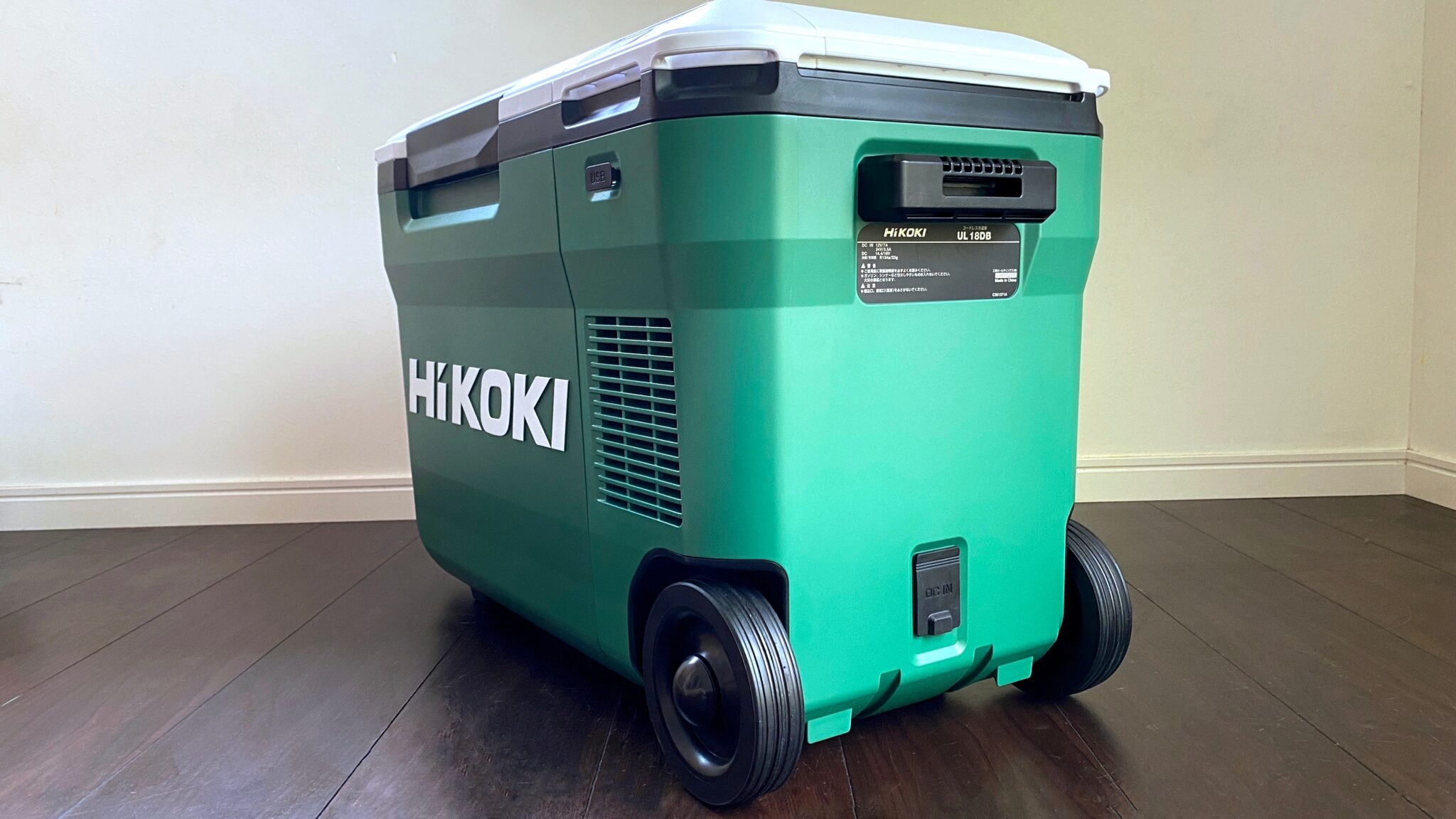 HiKOKI（ハイコーキ）のコードレス冷温庫をレビュー！ソロキャンプでポータブル冷蔵庫を使ってきたらめちゃくちゃ快適で良かったので詳しく紹介し