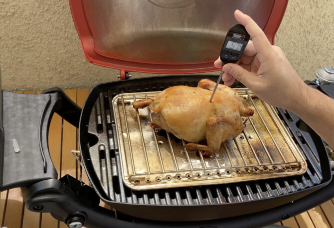 丸鶏の温度を測る