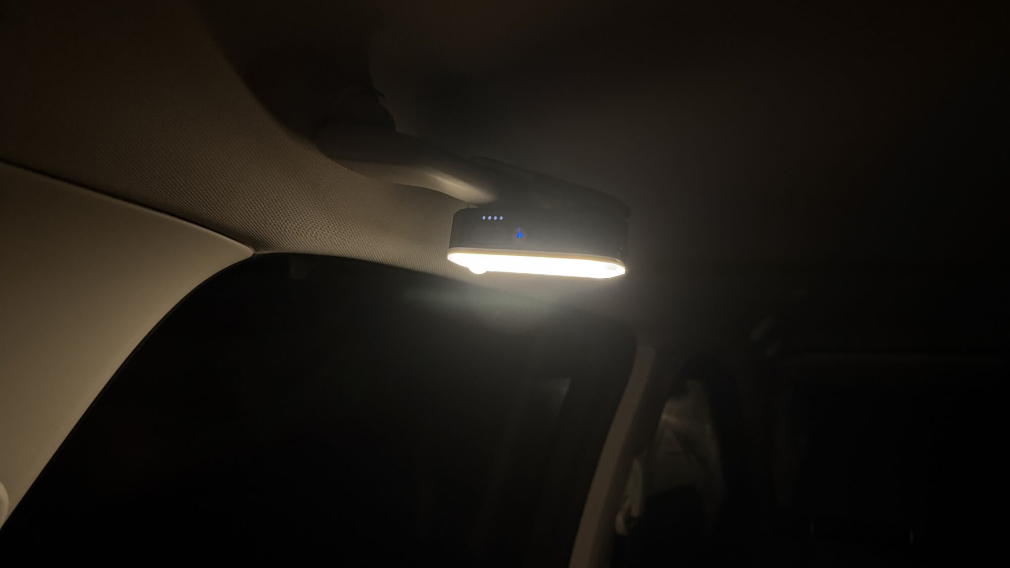 車内で人感センサーを使う