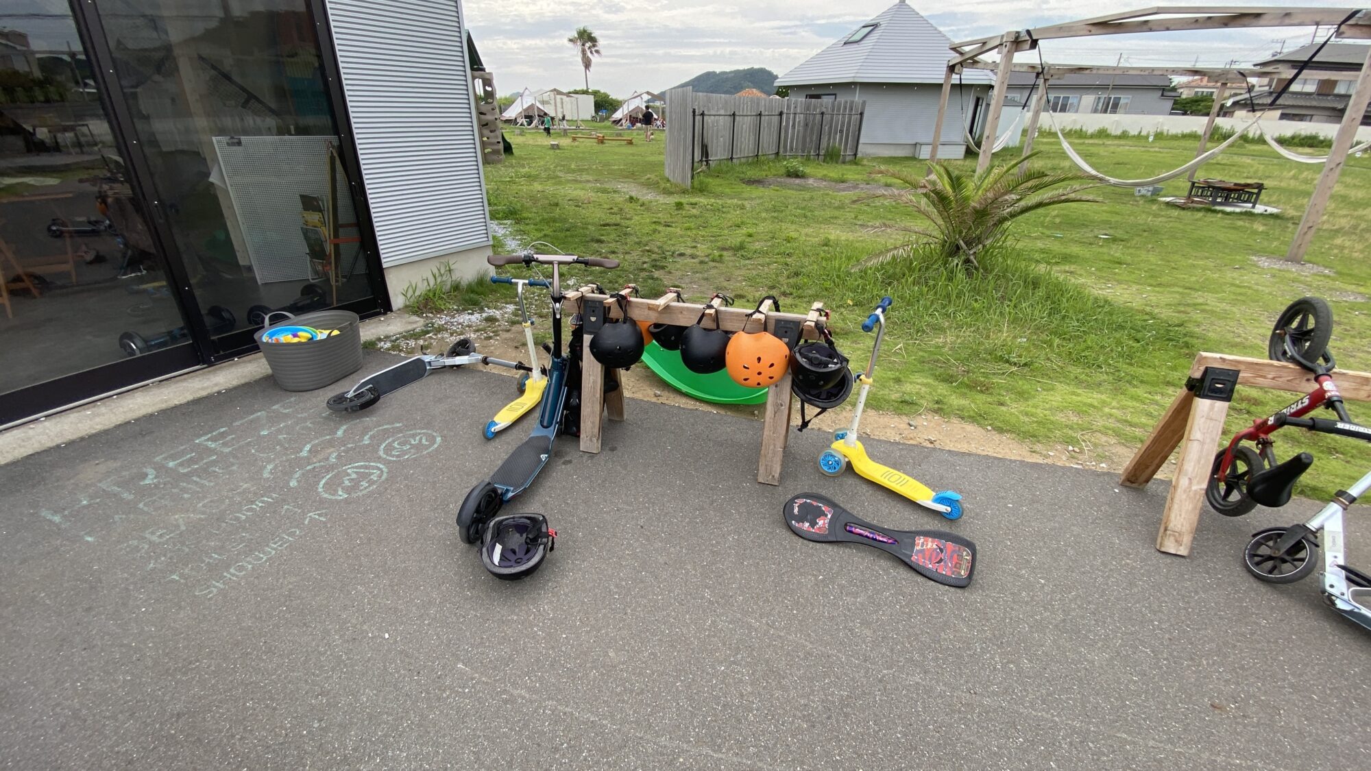 キックボードやストライダー